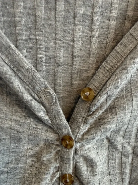 Torrid Gray Short Sleeve Ribbed Henley Bodysuit Sz 4X - Picture 4 of 7